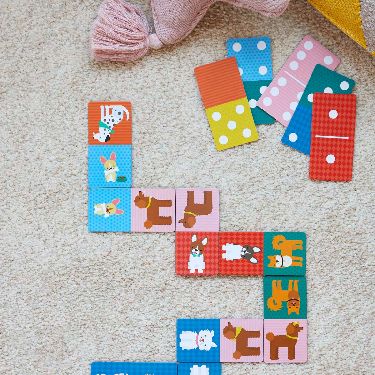 Petit Collage Domino Upptäck Skillnaden - Vovvar
