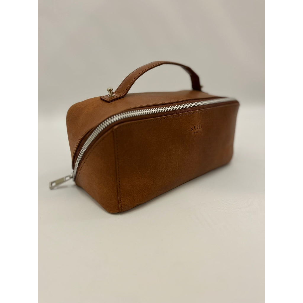 Still Pura toiletry Bag