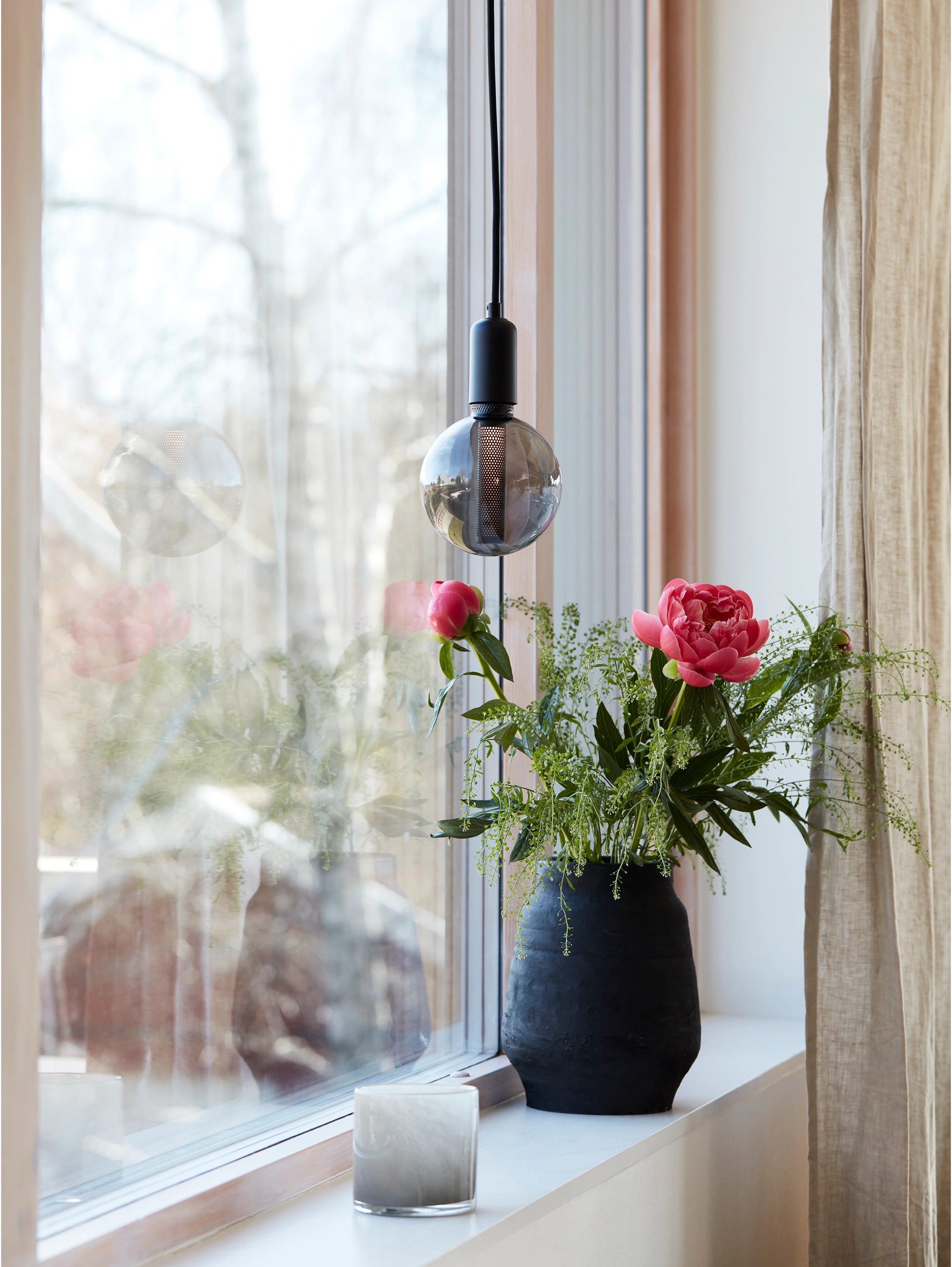 Pr home Column fönsterlampa Svart