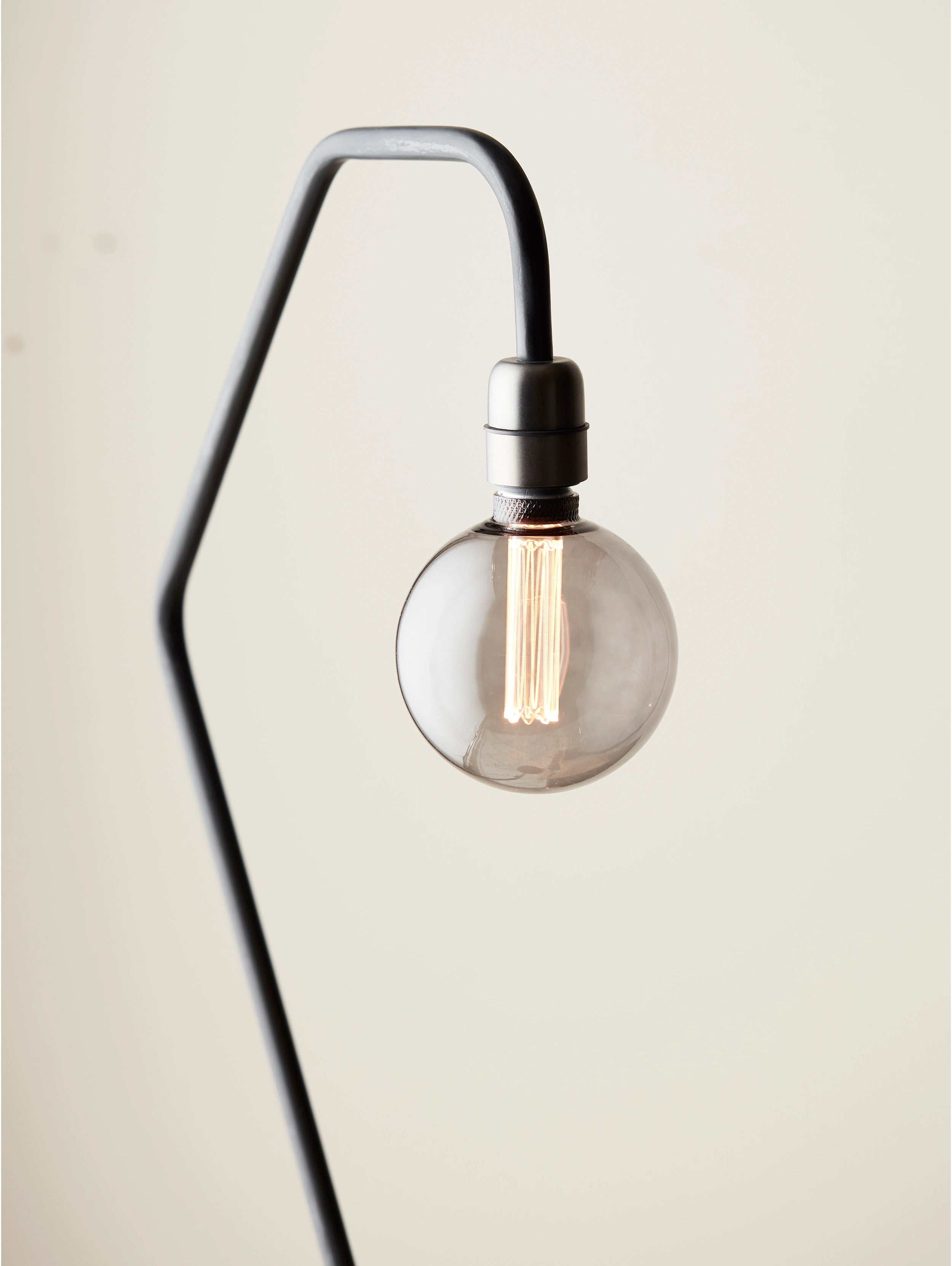 Pr home Loft golvlampa Svart