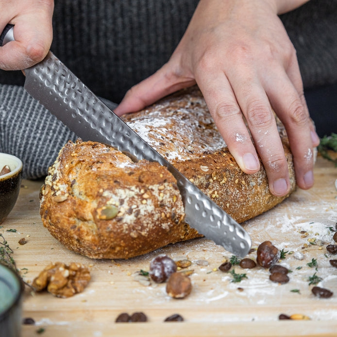 KOTAI   Kökskniv - KOTAI Serrated Bread/Pastry Knife + Presentförpackning