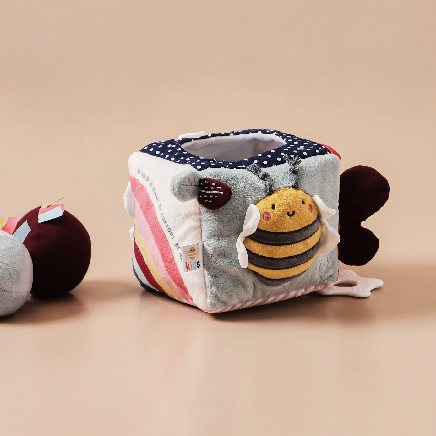 Just Bee Kids Baby Mjuk sensorisk kub